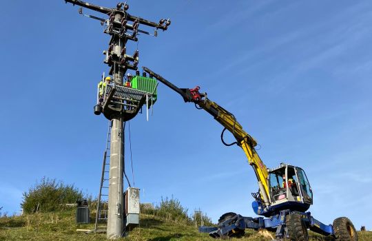 Freileitungsbau durch Elektobau Binner am Hochrhein, Baden-Württemberg